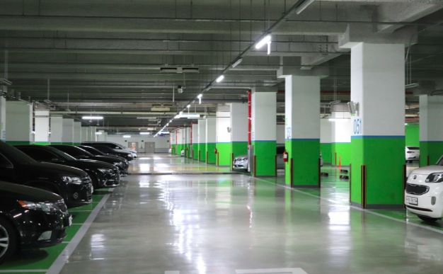 智慧停車新篇章 涂鴉智能停車場尋車管理系統